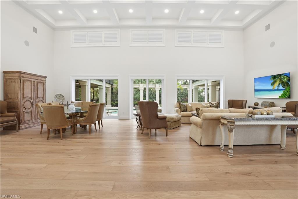328 Sedgwick Court Naples, FL 34108 - Photo 14 of 48