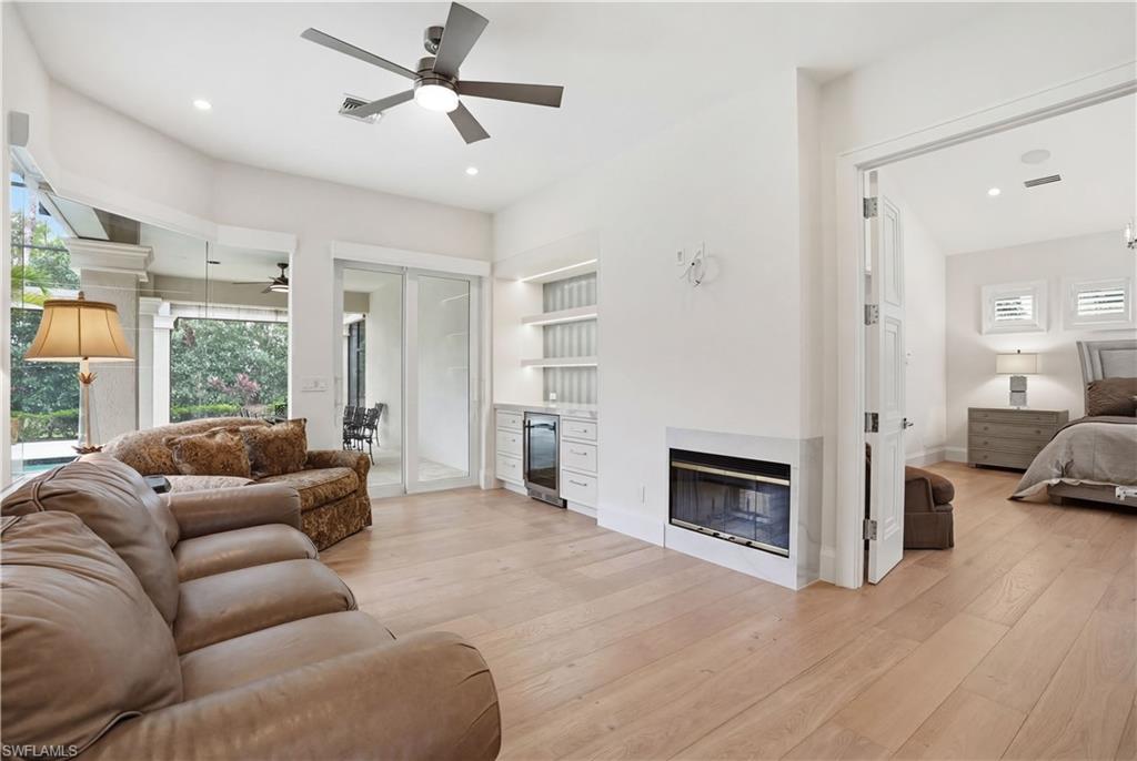 328 Sedgwick Court Naples, FL 34108 - Photo 23 of 48