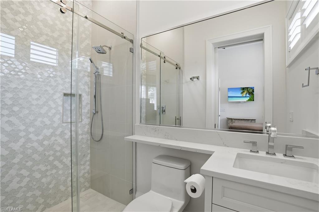 328 Sedgwick Court Naples, FL 34108 - Photo 25 of 48