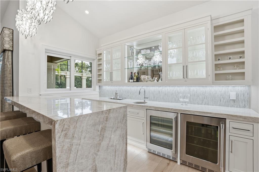 328 Sedgwick Court Naples, FL 34108 - Photo 6 of 48