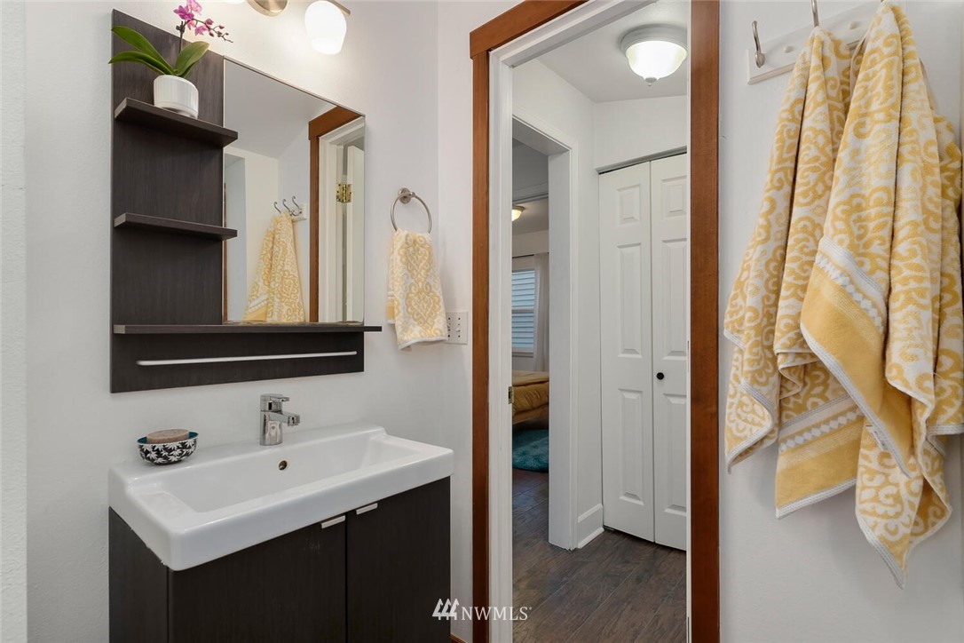 1500 Alki Avenue Southwest Seattle, WA 98116 - Photo 17 of 33