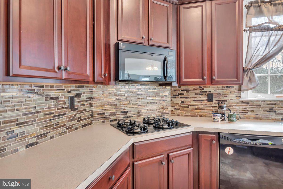 20 Alexis Court Mickleton, NJ 08056 - Photo 11 of 36 42 Inch Cabinets