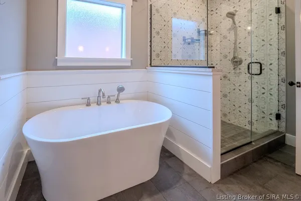 $570,000 | 2605 Deville Drive, Floyds Knobs, IN 47119