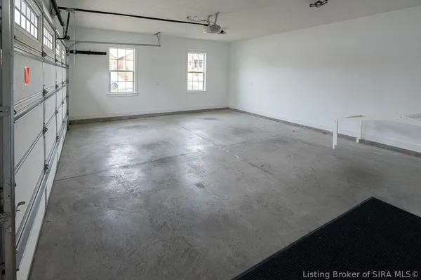 $570,000 | 2605 Deville Drive, Floyds Knobs, IN 47119