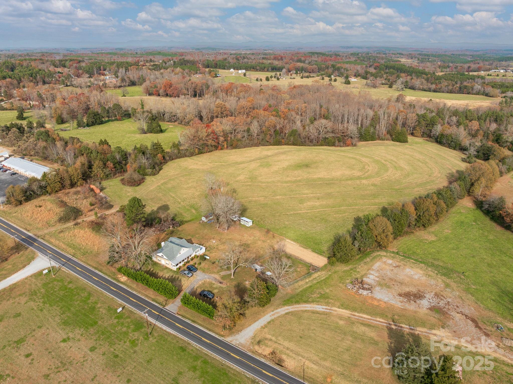 6505 Highway 9 Columbus, NC 28722 - Photo 14 of 21 a view of an ocean