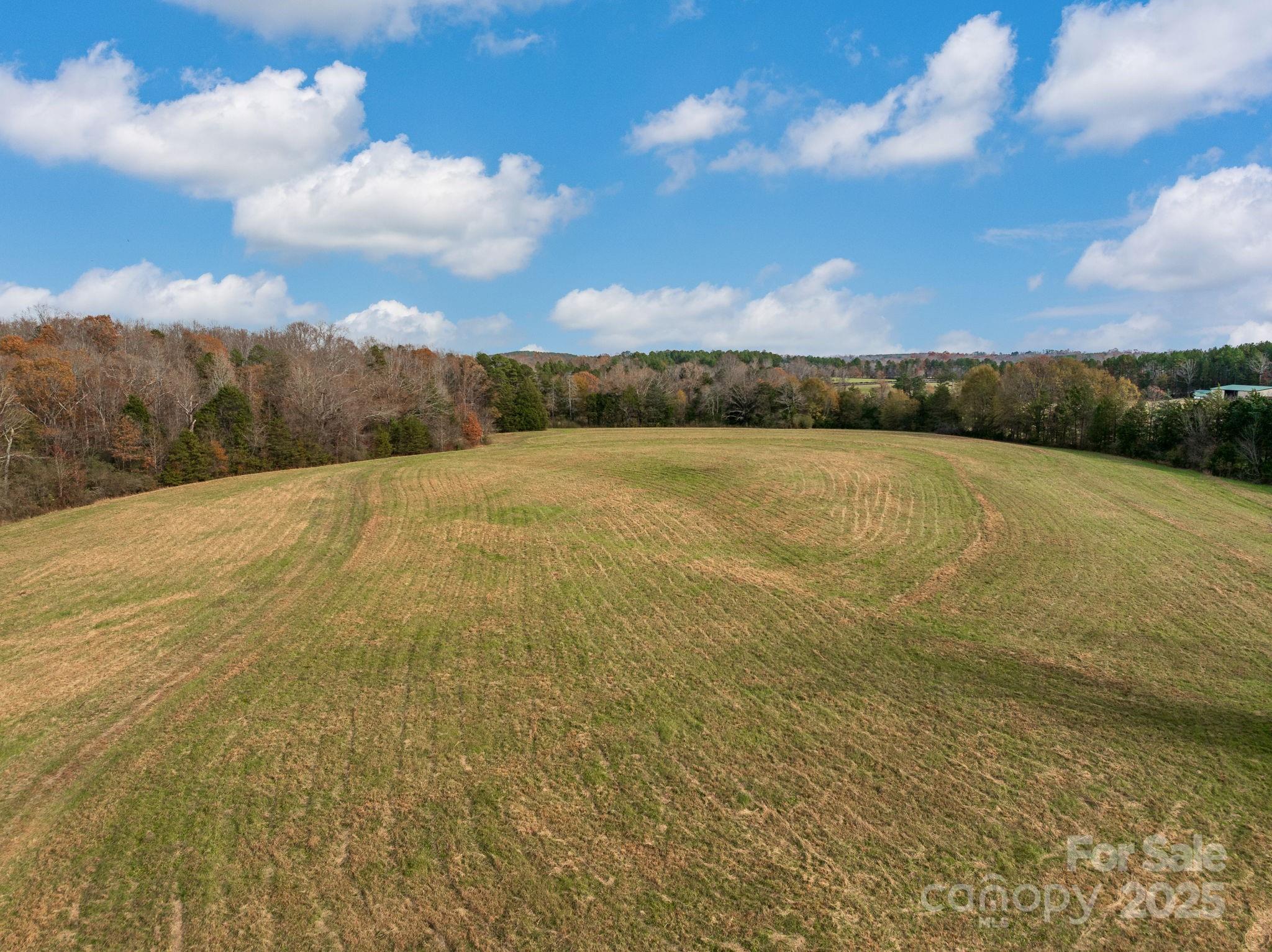 6505 Highway 9 Columbus, NC 28722 - Photo 9 of 21 a view of an ocean