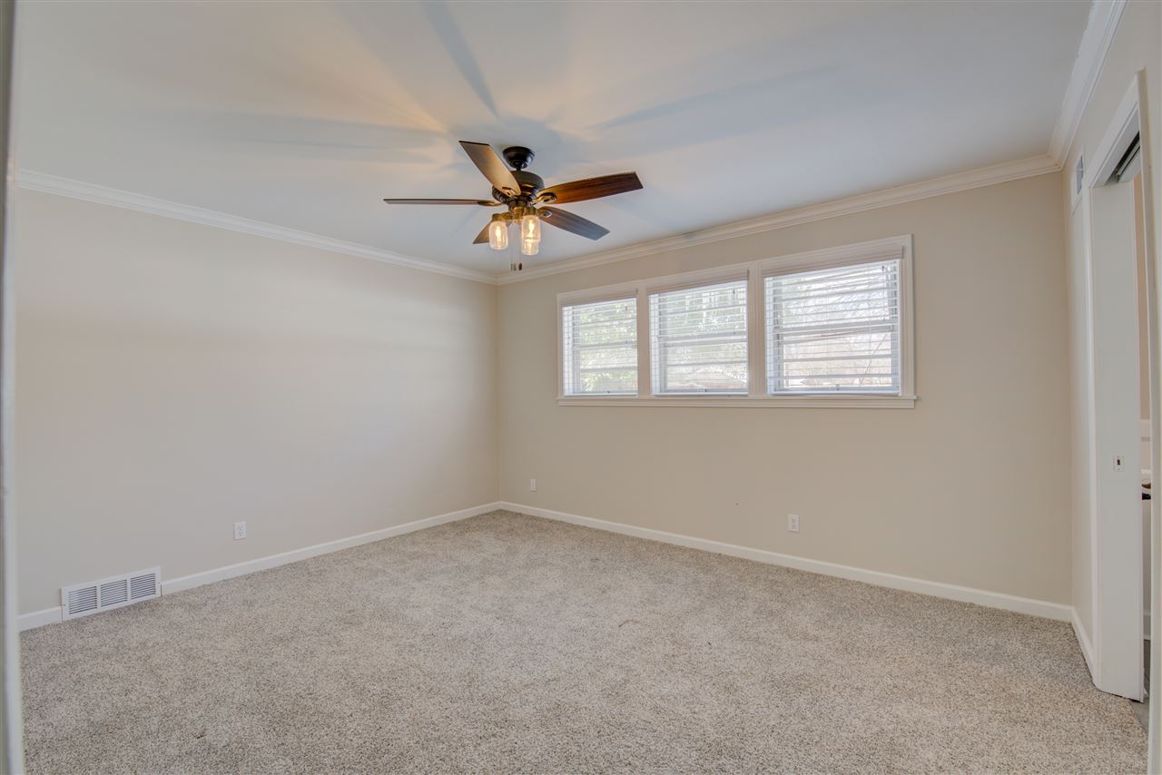 745 Moss Road Memphis, TN 38117 - Photo 13 of 25 Gallery Image 13