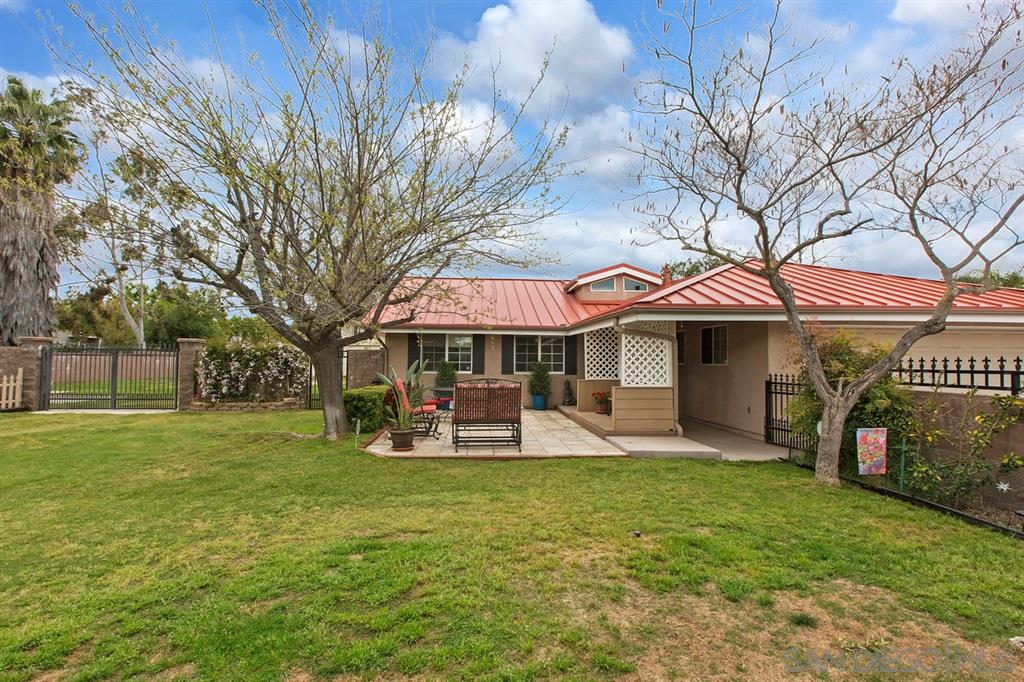 13610 Putney Road Poway, CA 92064 - Photo 2 of 24