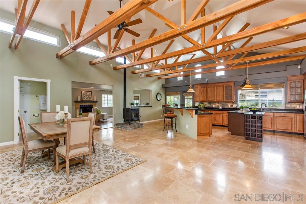 13610 Putney Road Poway, CA 92064 - Photo 5 of 24