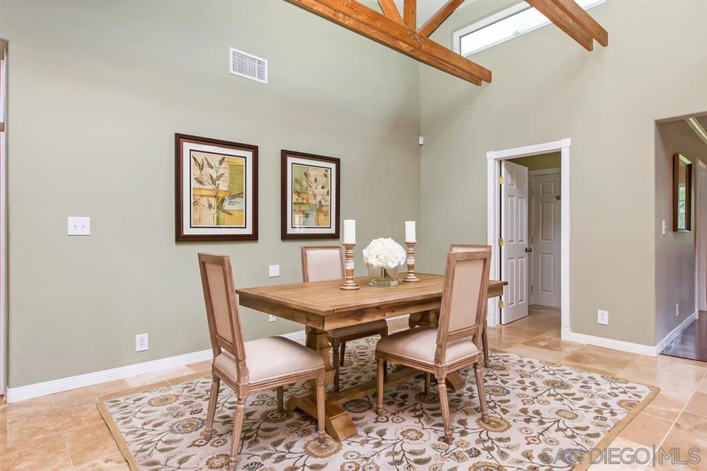 13610 Putney Road Poway, CA 92064 - Photo 6 of 24