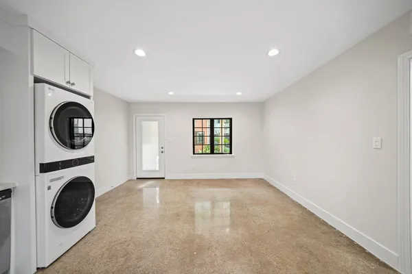 $1,575 | 520 Lovett Boulevard, Unit 1C, Houston, TX 77006