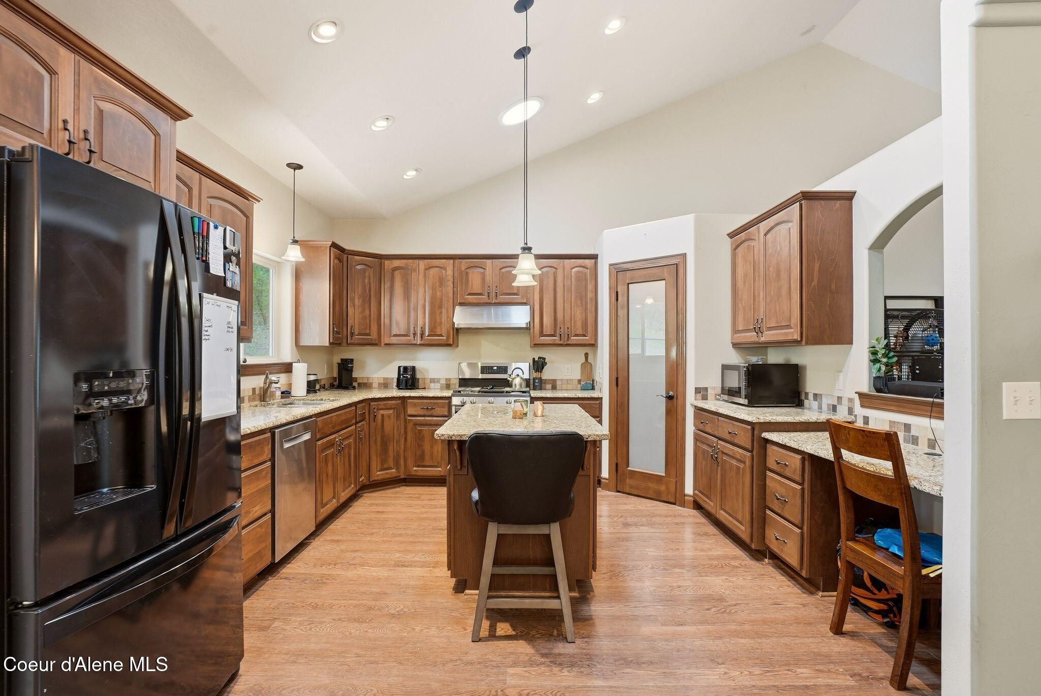 8964 Hauser Lake Road Hauser, ID 83854 - Photo 18 of 89 16_Inside-Media-Hauser-15