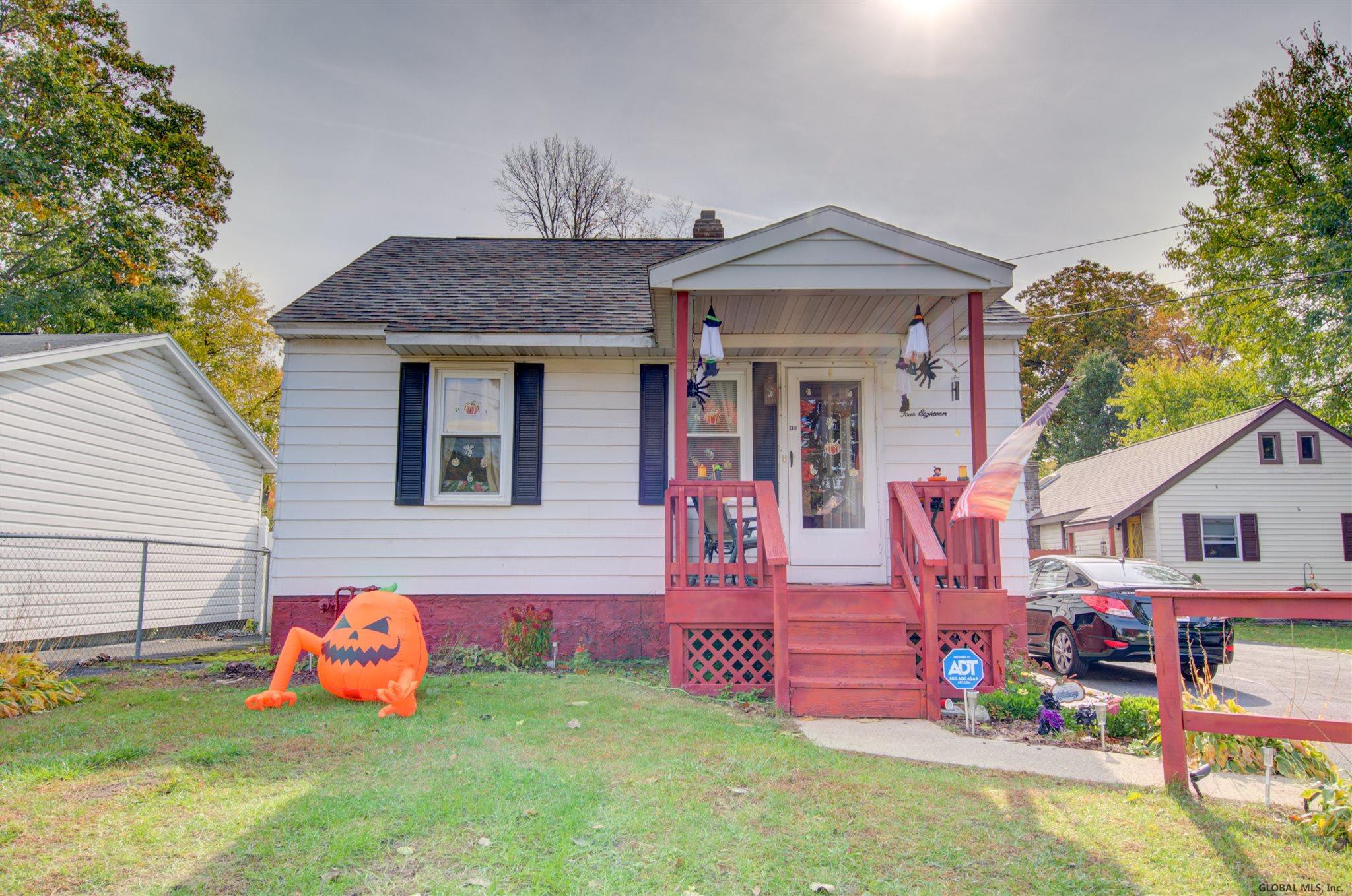 418 Manchester Road Schenectady, NY 12304 - Photo 14 of 16 Photo 15