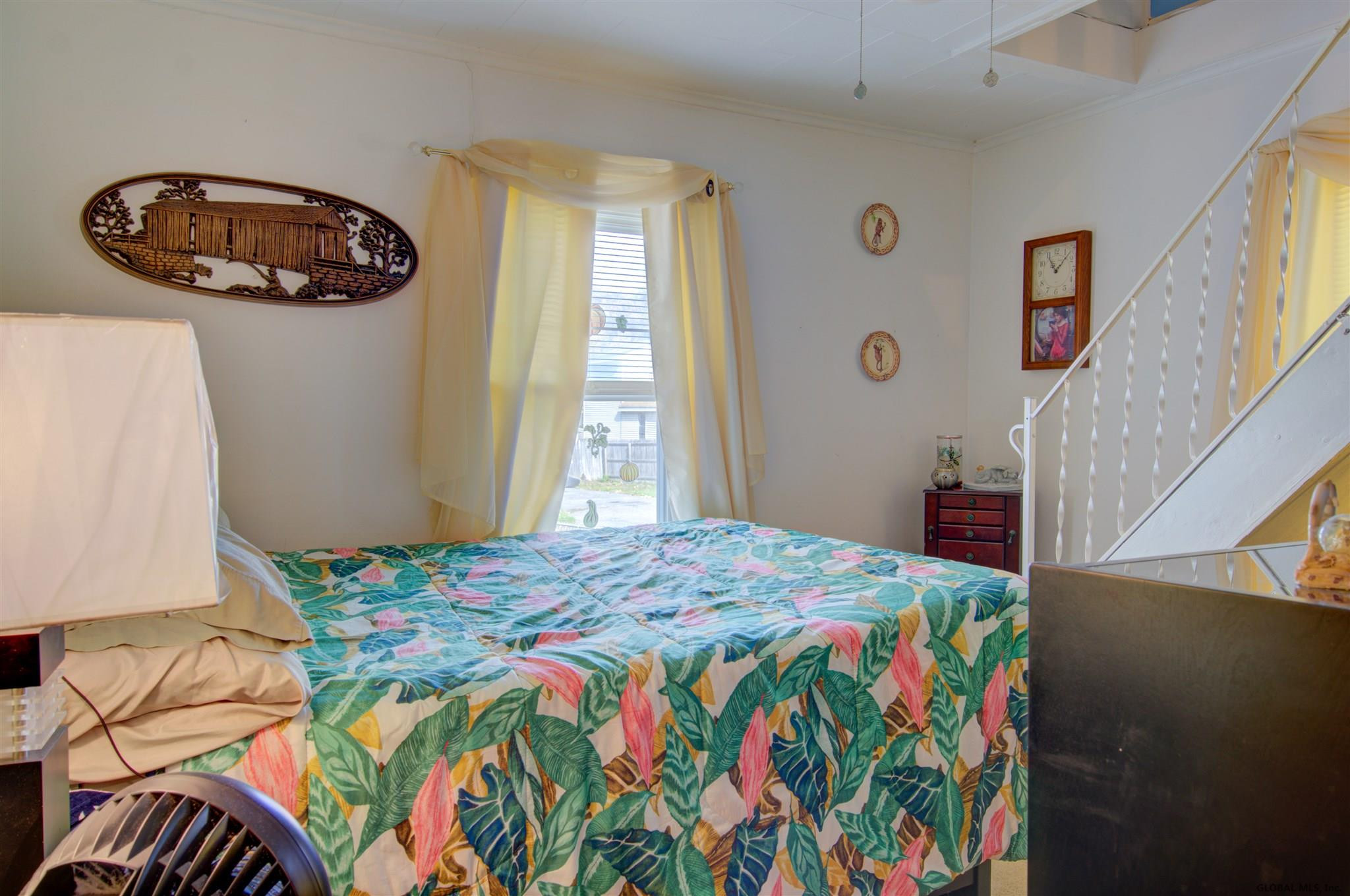 418 Manchester Road Schenectady, NY 12304 - Photo 4 of 16 Photo 4