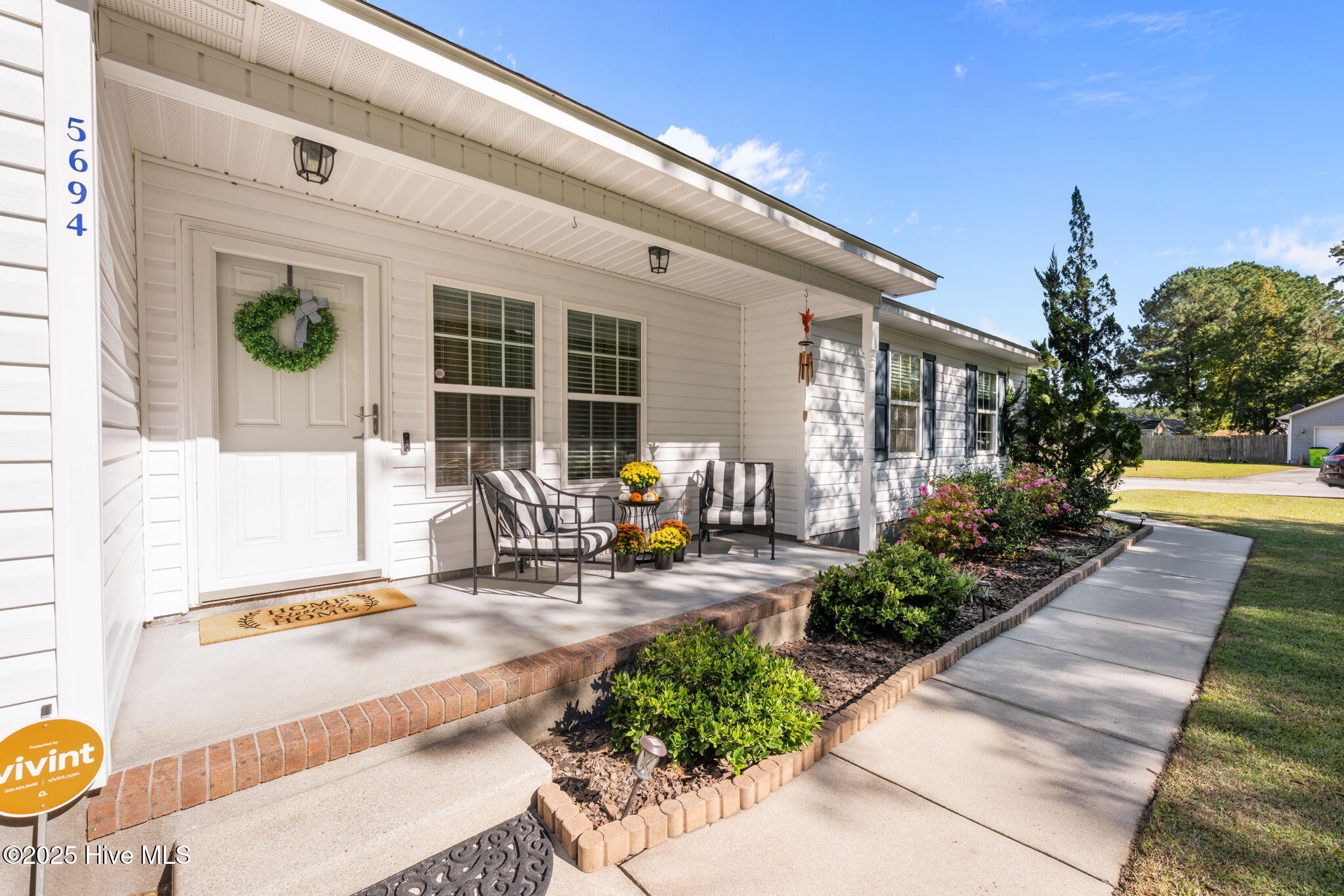5694 County Line Road New Bern, NC 28562 - Photo 4 of 36 42-web-or-mls-DSC_6809