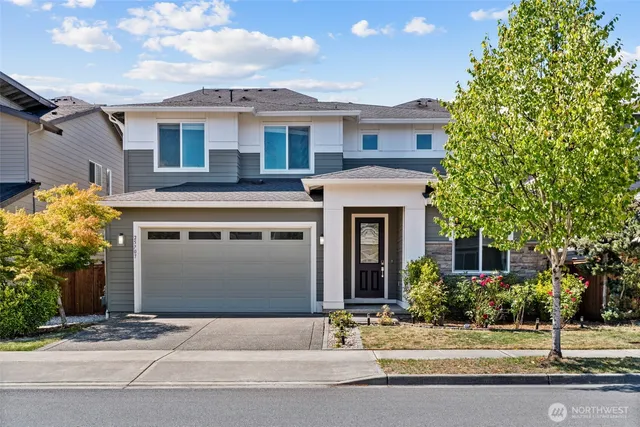 $890,000 | 25707 207th Place Southeast, Covington, WA 98042