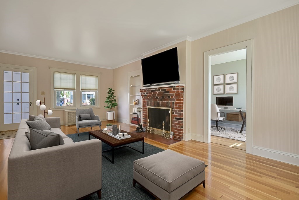 8 Inwood Road Worcester, MA 01606 - Photo 3 of 29 Gallery Image 3