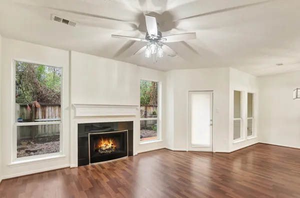 $2,250 | 100 South Piper Trace, Spring, TX 77381