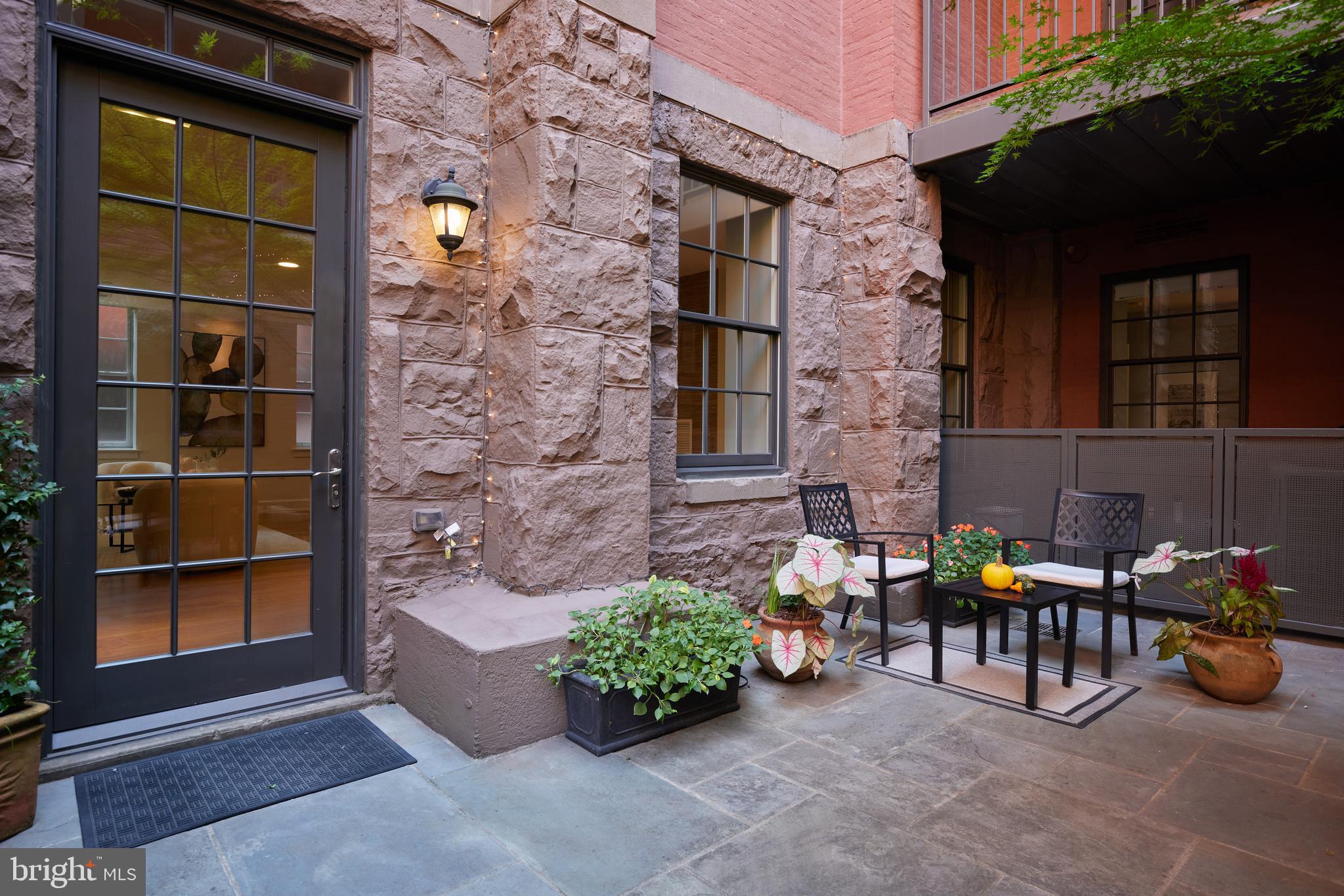 215 I Street Northeast, Unit 1B Washington, DC 20002 - Photo 12 of 78 Welcome home!