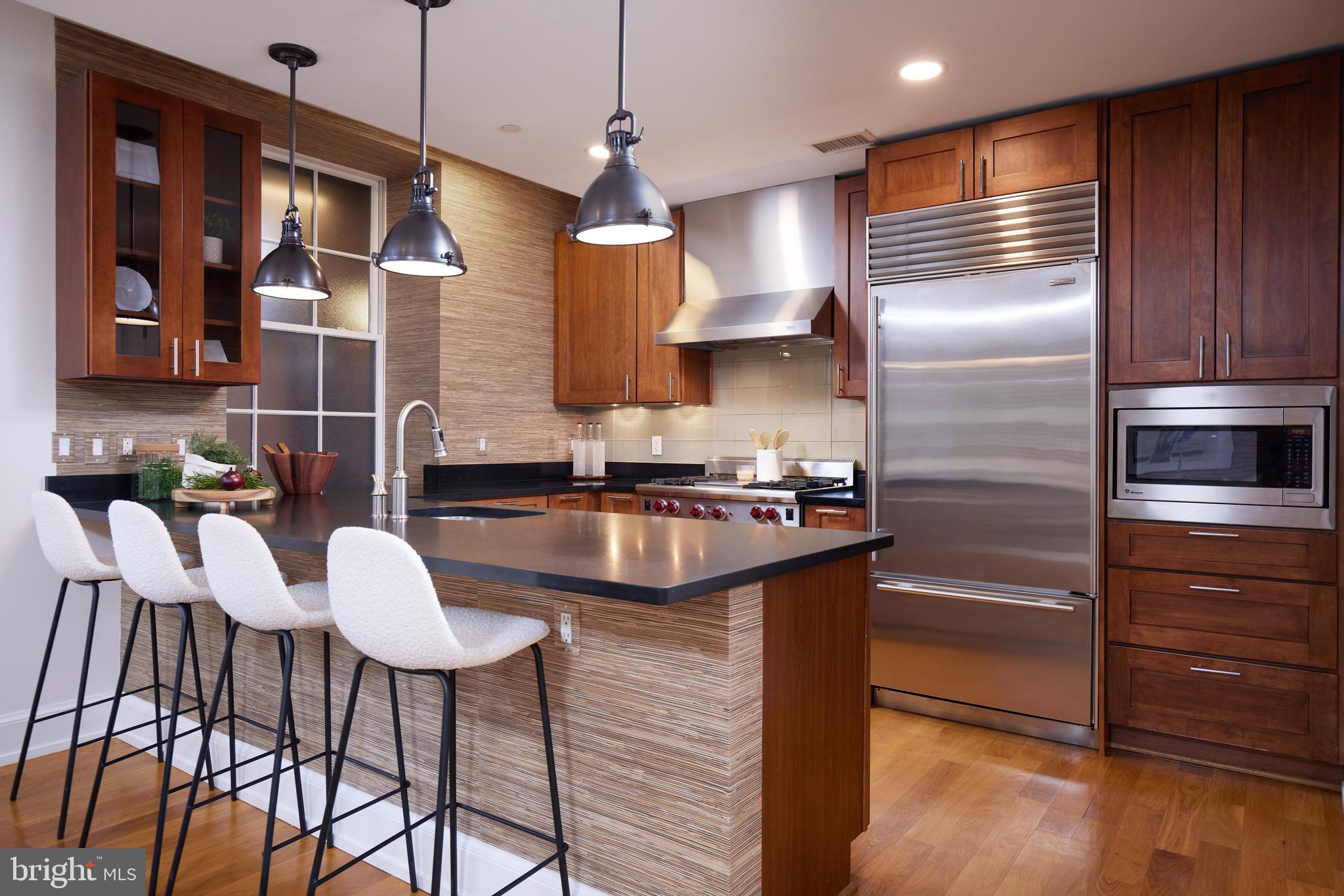 215 I Street Northeast, Unit 1B Washington, DC 20002 - Photo 21 of 78 Ample counter space and storage