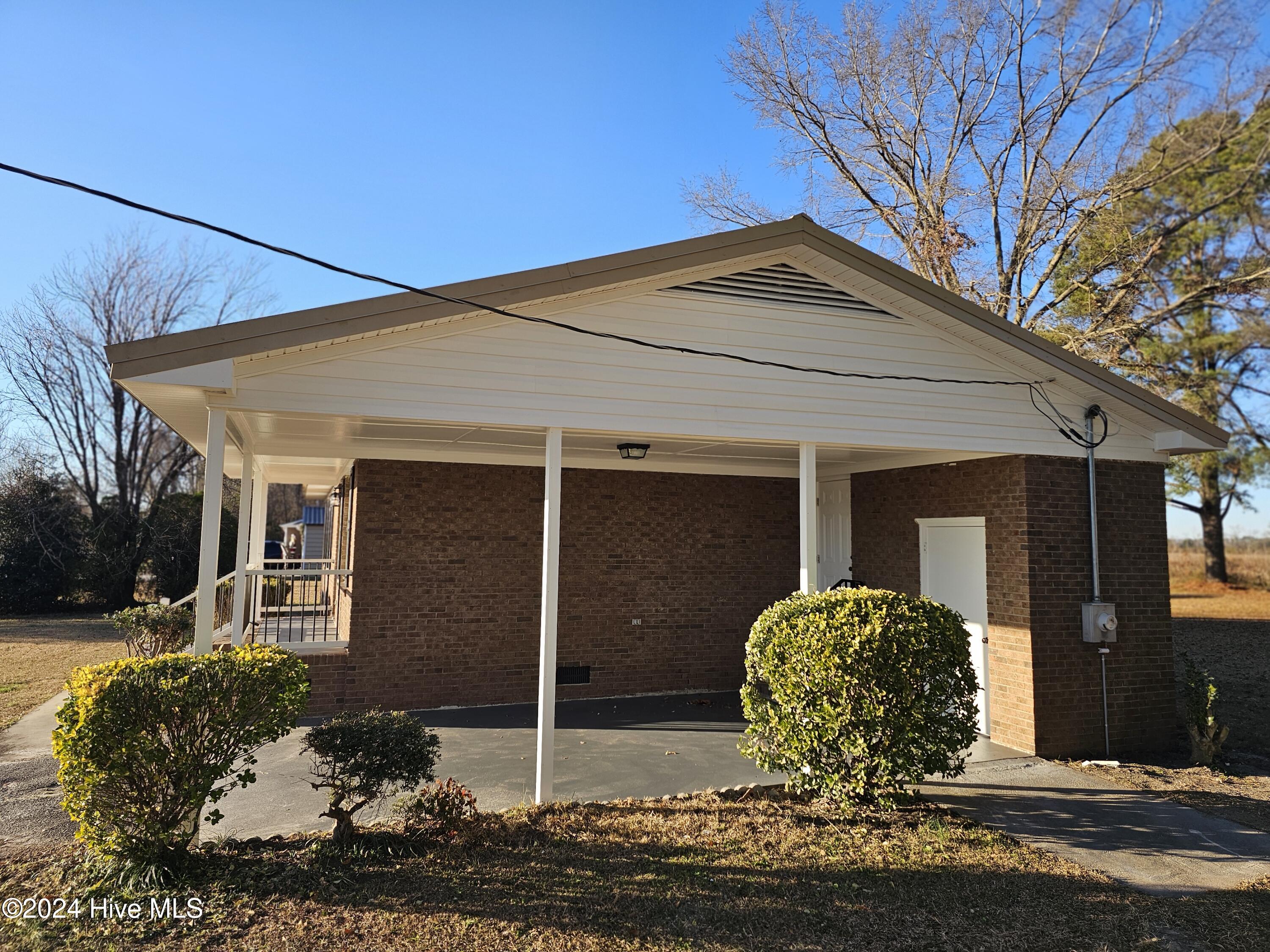 645 East Hanrahan Road Grifton, NC 28530 - Photo 3 of 37 1000051854
