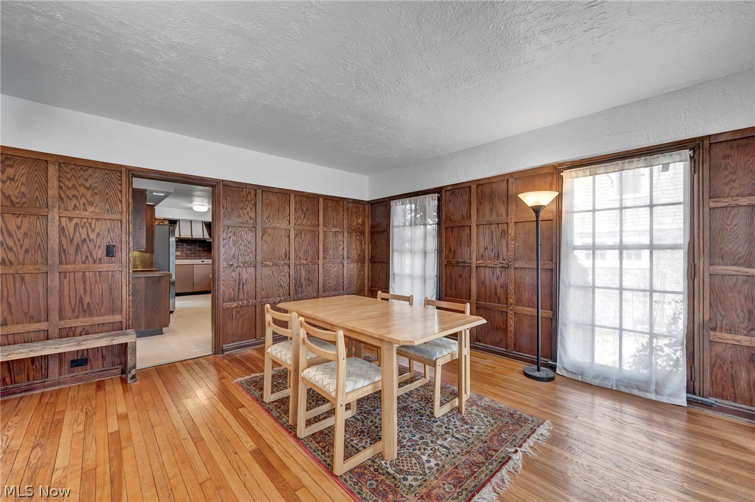 1284 Overlook Road Lakewood, OH 44107 - Photo 13 of 42