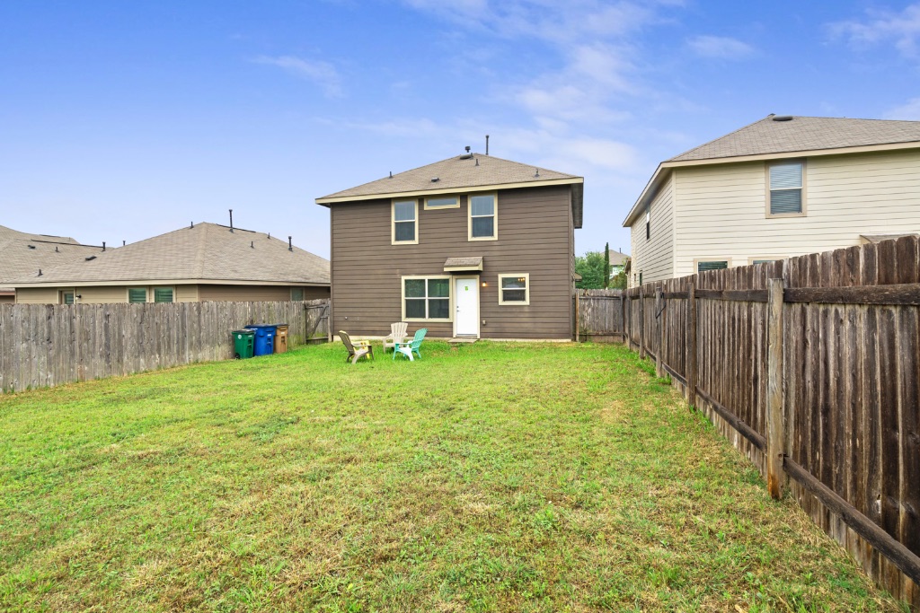 7204 Outfitter Drive Austin, TX 78744 - Photo 31 of 33
