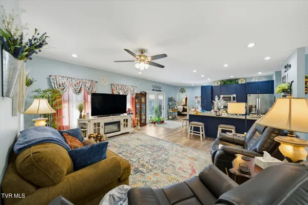 $469,900 | 670 Jones-Franklin Road, Morristown, TN 37813