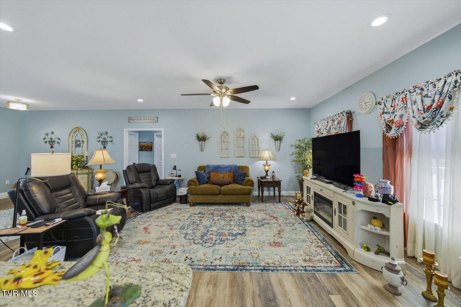 670 Jones-Franklin Road Morristown, TN 37813 - Photo 9 of 29 09-670-Jones-Franklin-Rd-Morristown-TN-9