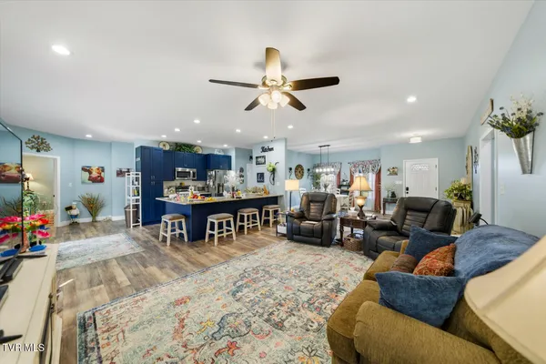 $469,900 | 670 Jones-Franklin Road, Morristown, TN 37813