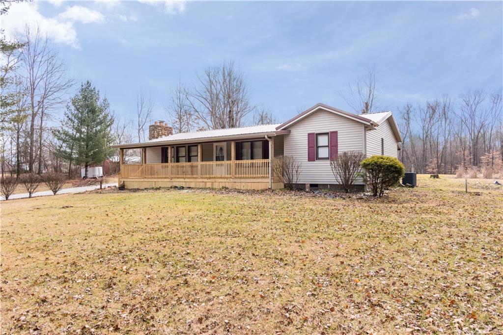 460 East Booe Road Austin, IN 47102 - Photo 2 of 24 Gallery Image 2