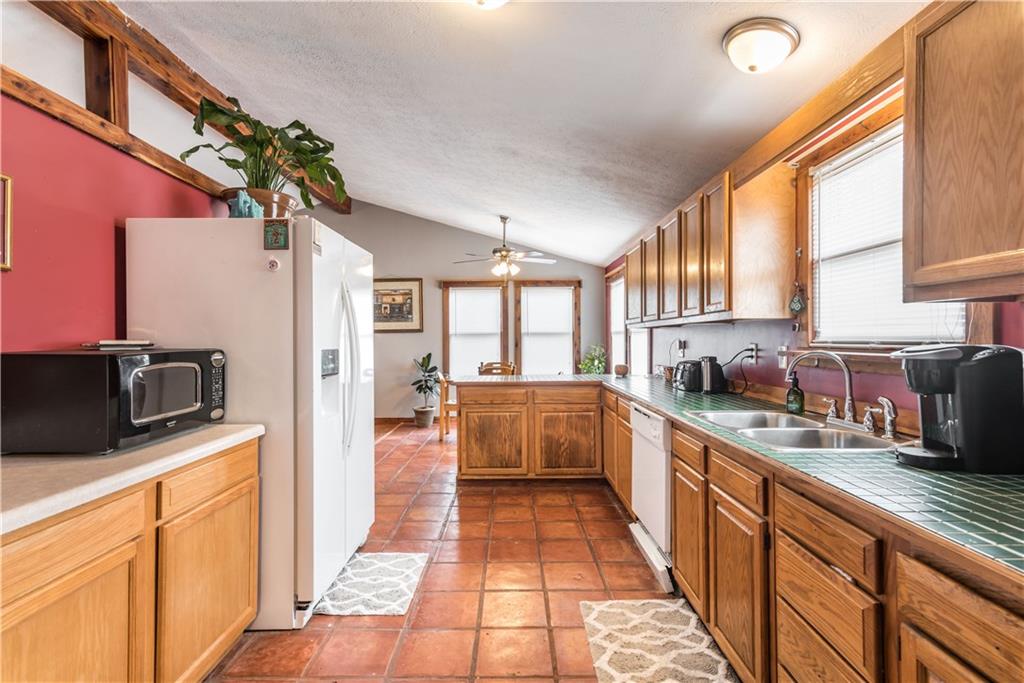 460 East Booe Road Austin, IN 47102 - Photo 10 of 24 Gallery Image 10