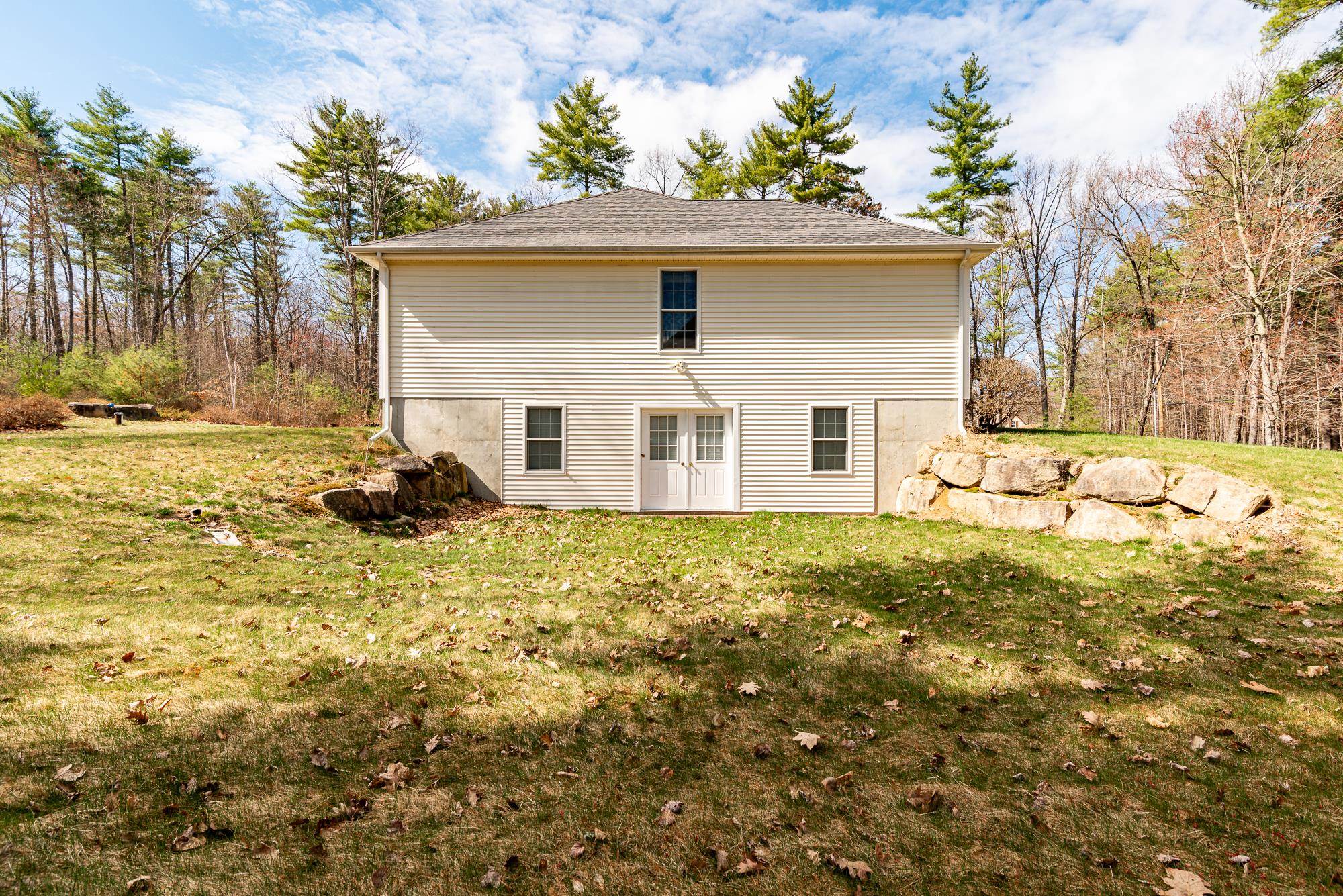 227 Lowell Street Rochester, NH 03867 - Photo 18 of 21