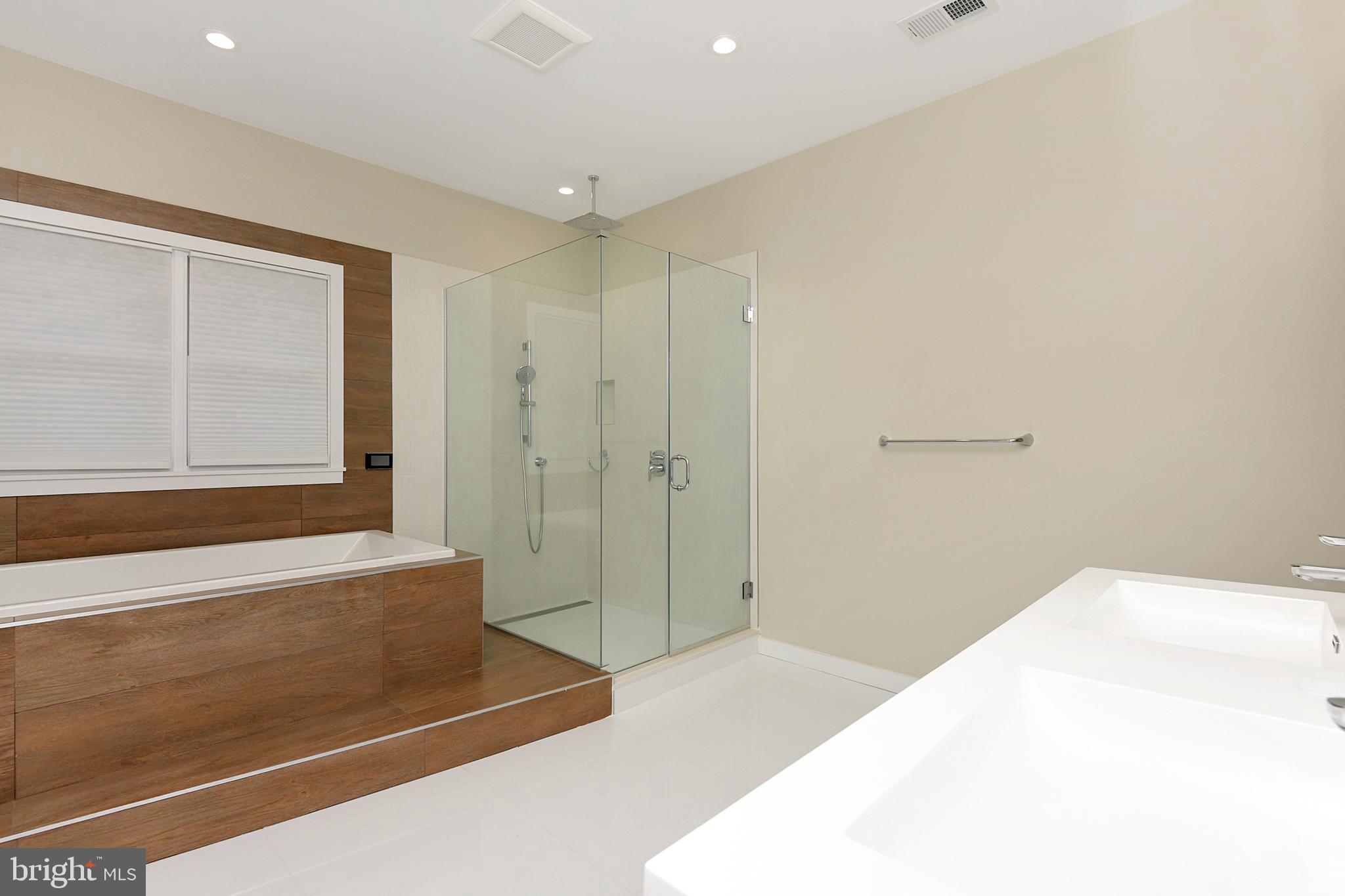 160 Sycamore Road Princeton, NJ 08540 - Photo 25 of 34 Master Bath Soaking Tub and Walk in Shower