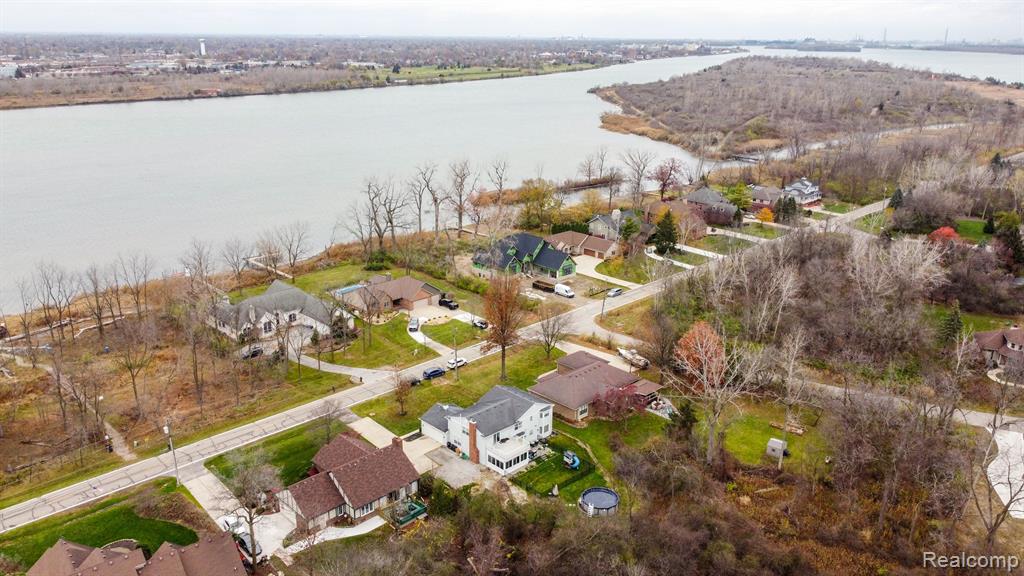 18057 Meridian Road Grosse Ile, MI 48138 - Photo 54 of 64 Gallery Image 54