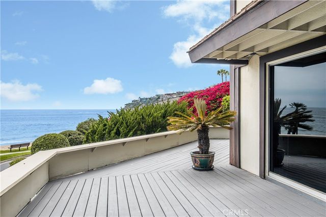 $15,050,000 | 70 Emerald Bay, Laguna Beach, CA 92651