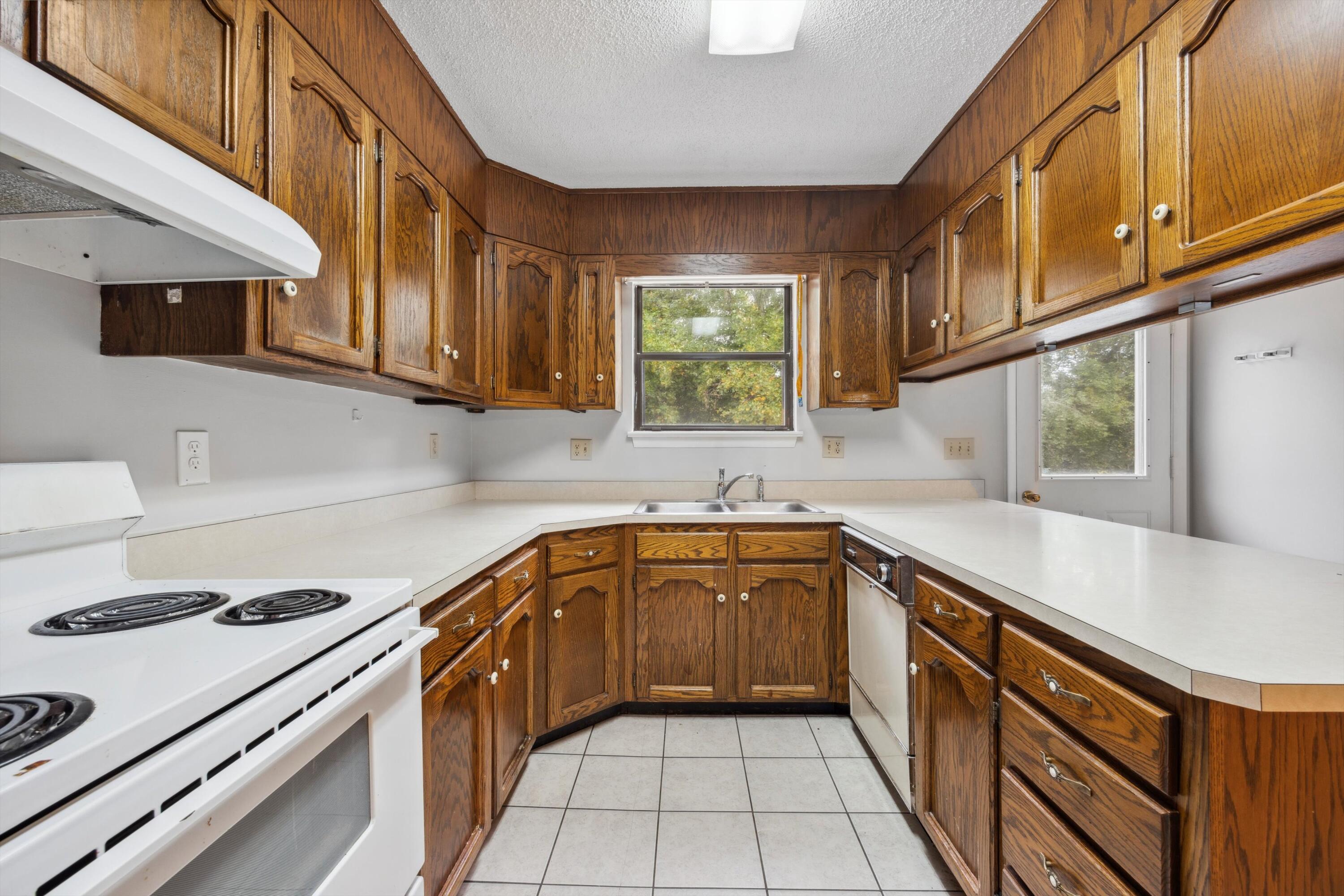 126 Myrtle Lane Ooltewah, TN 37363 - Photo 6 of 48 07-2M6A9087