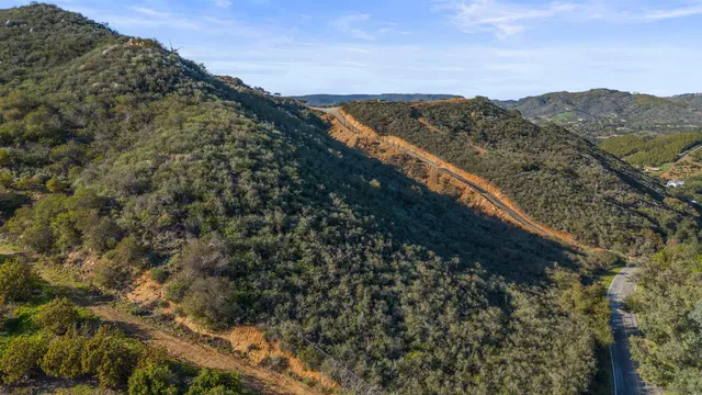 $600,000 | 555 Calle Jardin, Temecula, CA 92590