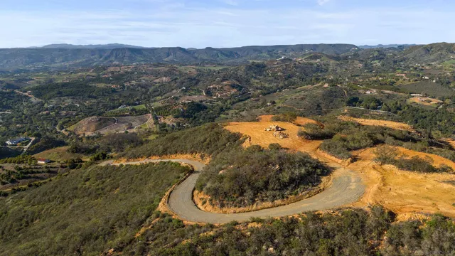 $600,000 | 555 Calle Jardin, Temecula, CA 92590