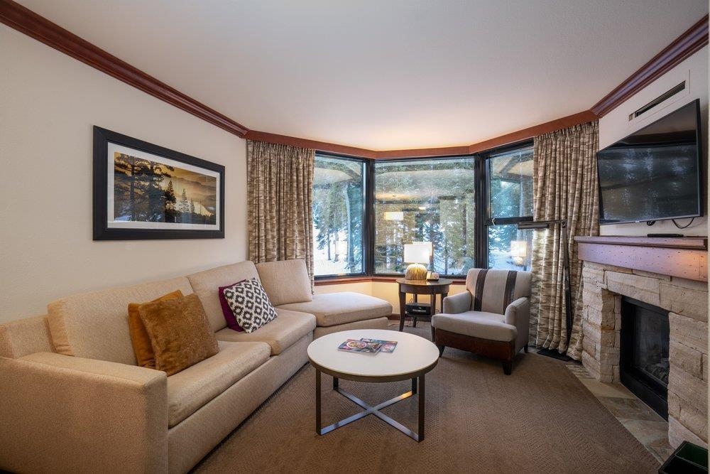 400 Resort Road, Unit 733 Olympic Valley, CA 96146 - Photo 3 of 28