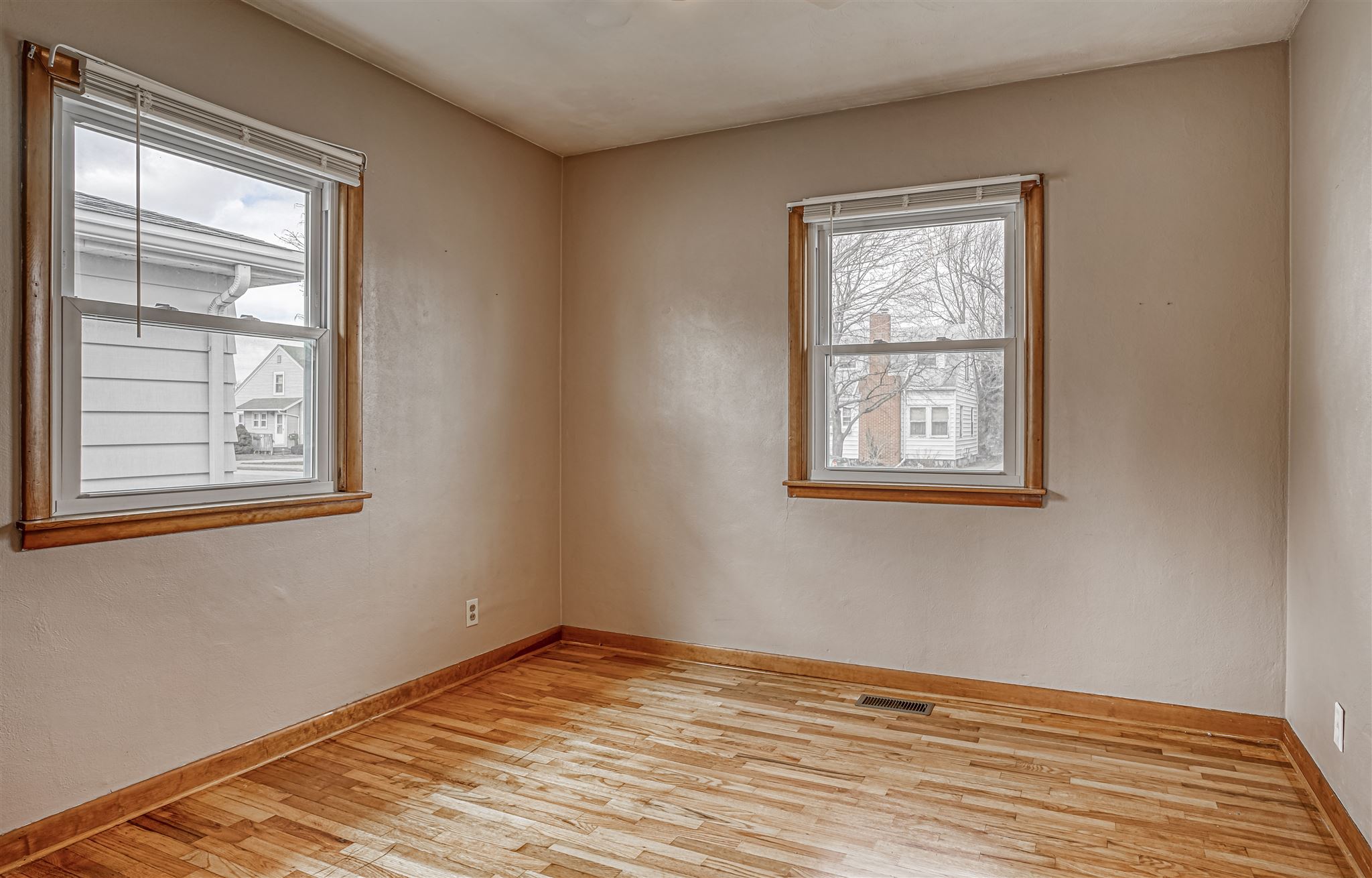 1009 West Marshall Street Decatur, IN 46733 - Photo 13 of 36 Gallery Image 13