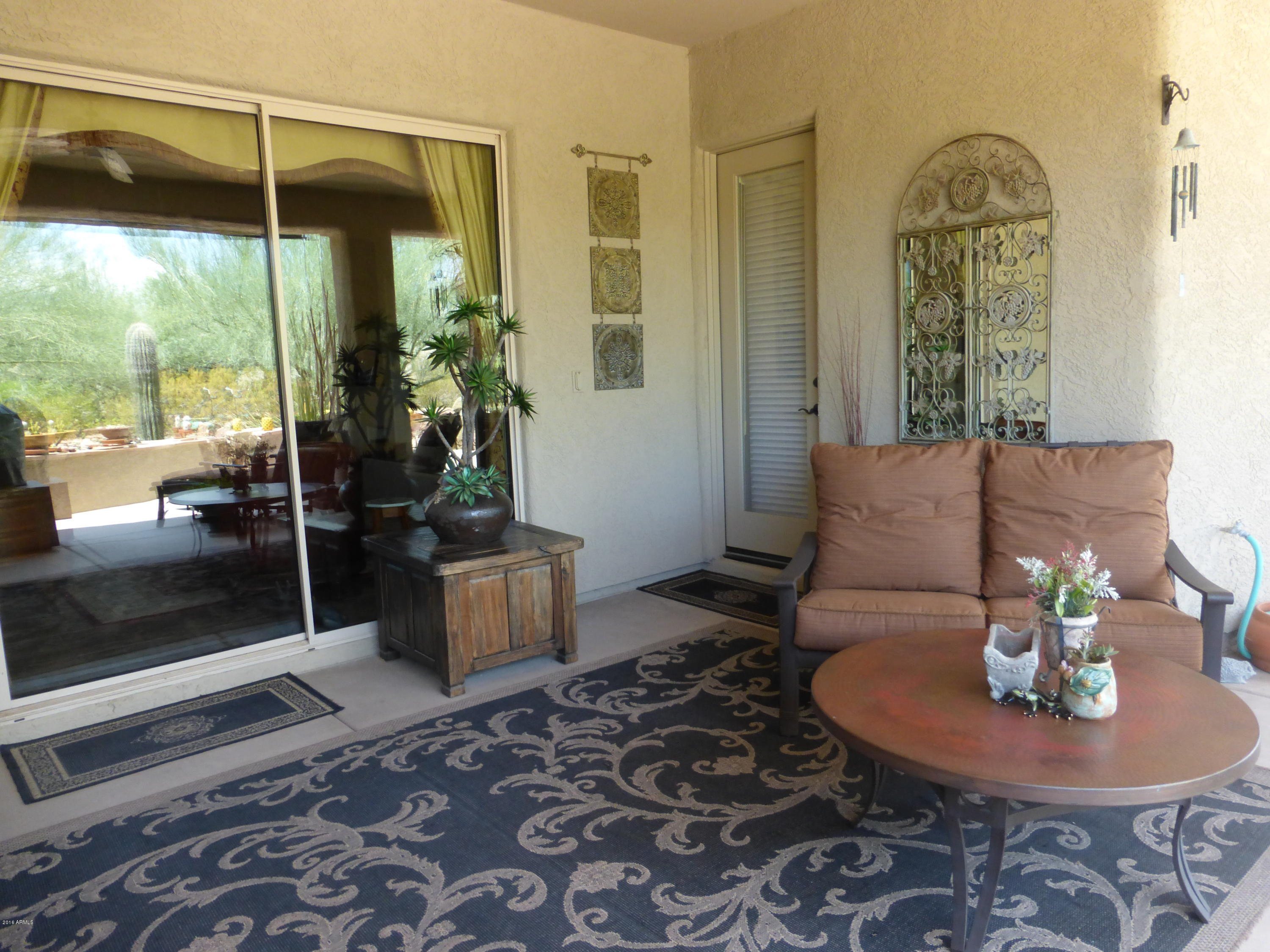 27913 North Quail Spring Road Rio Verde, AZ 85263 - Photo 28 of 63 a living room with furniture