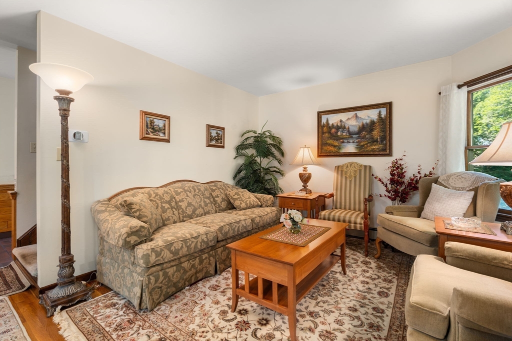 25 Kendall Road Lexington, MA 02421 - Photo 3 of 33