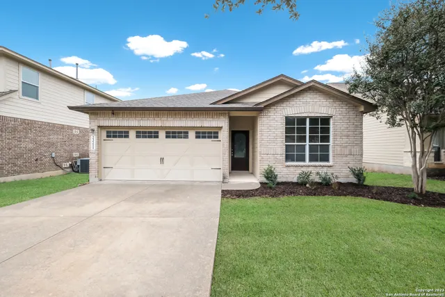 $2,050 | 23211 Cardigan Chase, San Antonio, TX 78258