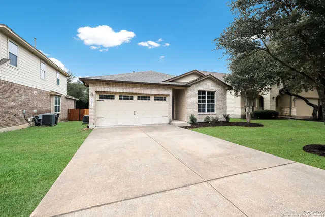 $2,050 | 23211 Cardigan Chase, San Antonio, TX 78258