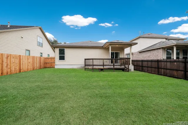 $2,050 | 23211 Cardigan Chase, San Antonio, TX 78258