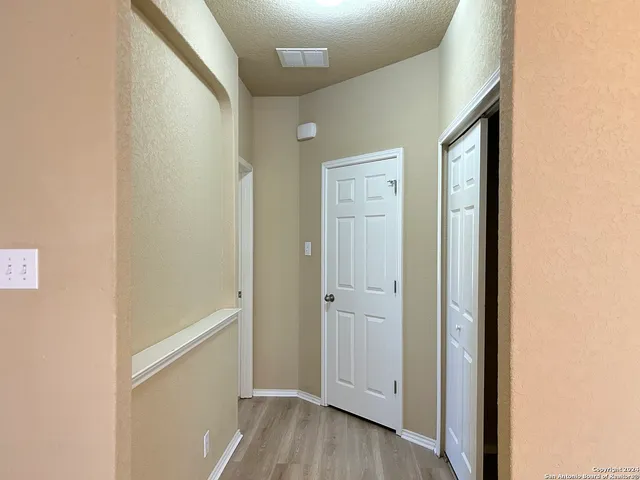 $2,050 | 23211 Cardigan Chase, San Antonio, TX 78258