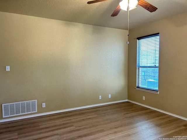 $2,050 | 23211 Cardigan Chase, San Antonio, TX 78258