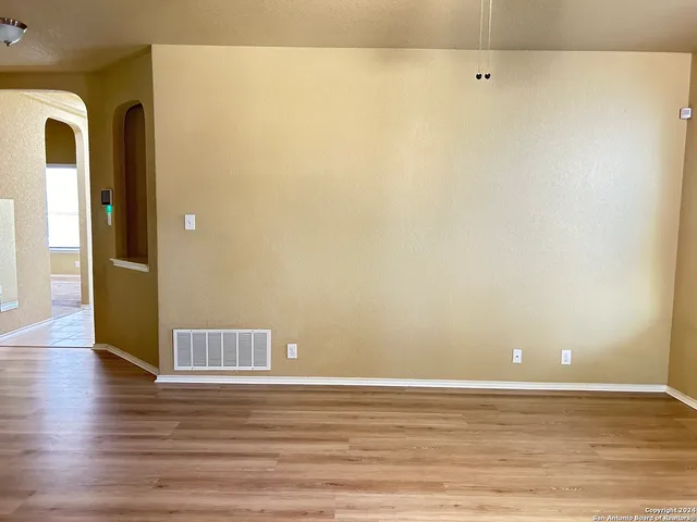 $2,050 | 23211 Cardigan Chase, San Antonio, TX 78258