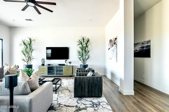 $1,410,000 | 13627 East Rancho Laredo Drive, Scottsdale, AZ 85262